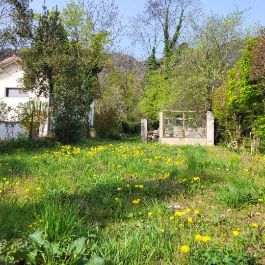  Annonces SAINTJULIENENGENEVOIS : Autres | COLLONGES (01550) | 130 m2 | 225 000 &euro; 