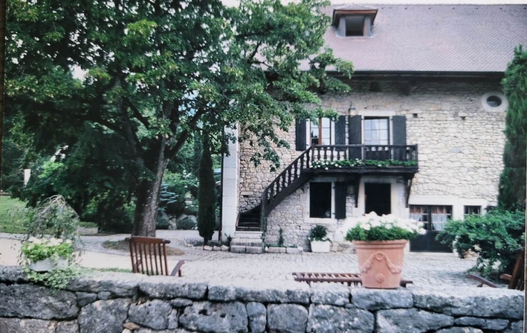 Annonces SAINTJULIENENGENEVOIS : Domain / Estate | THOIRY (01710) | 318 m2 | 1 280 000 &euro; 