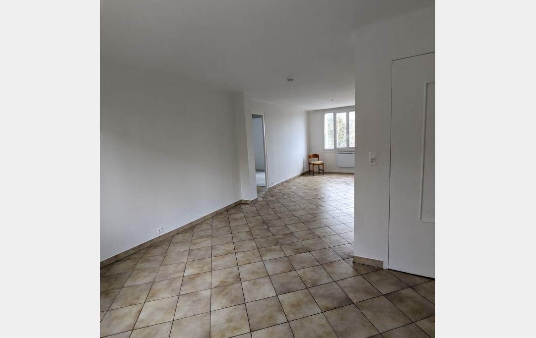 Annonces SAINTJULIENENGENEVOIS : Appartement | BELLEGARDE-SUR-VALSERINE (01200) | 66 m2 | 130 000 € 